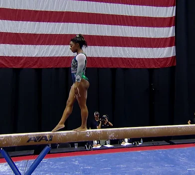 2 simone biles gimnasta americana premiera barna kansas jpg jpeg