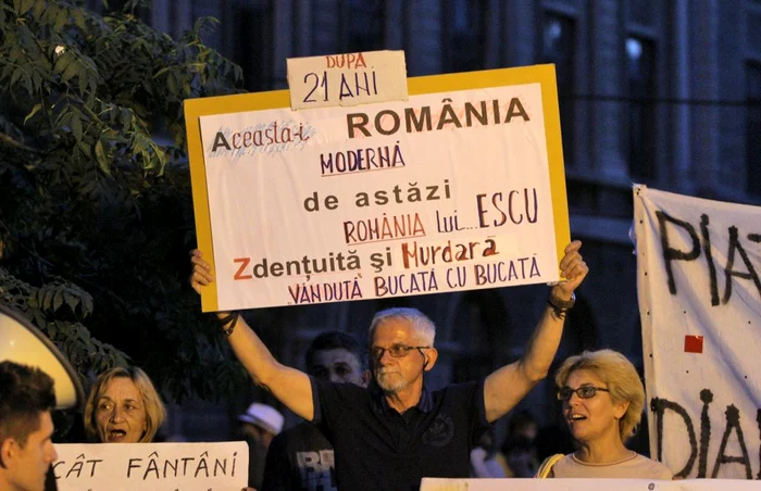 Românii protestează tot mai des faţă de întreaga clasă politică FOTO Mediafax