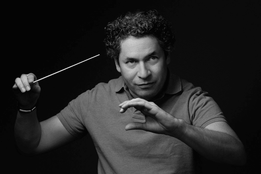 Gustavo Dudamel, dirijor al Filarmonicii din New York începând cu 2026