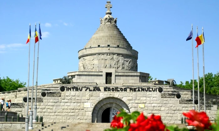 Cicatricile lăsate de Primul Război Mondial: Monumentele eroilor din Vrancea / FOTO jpeg
