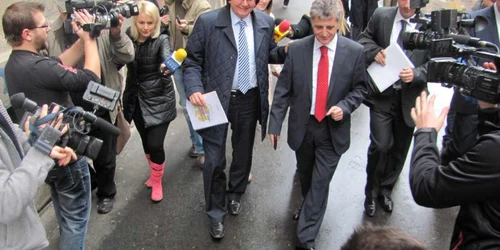 Nicolae Robu şi Mircea Duşa au vizitat Spitalul Militar din Timişoara