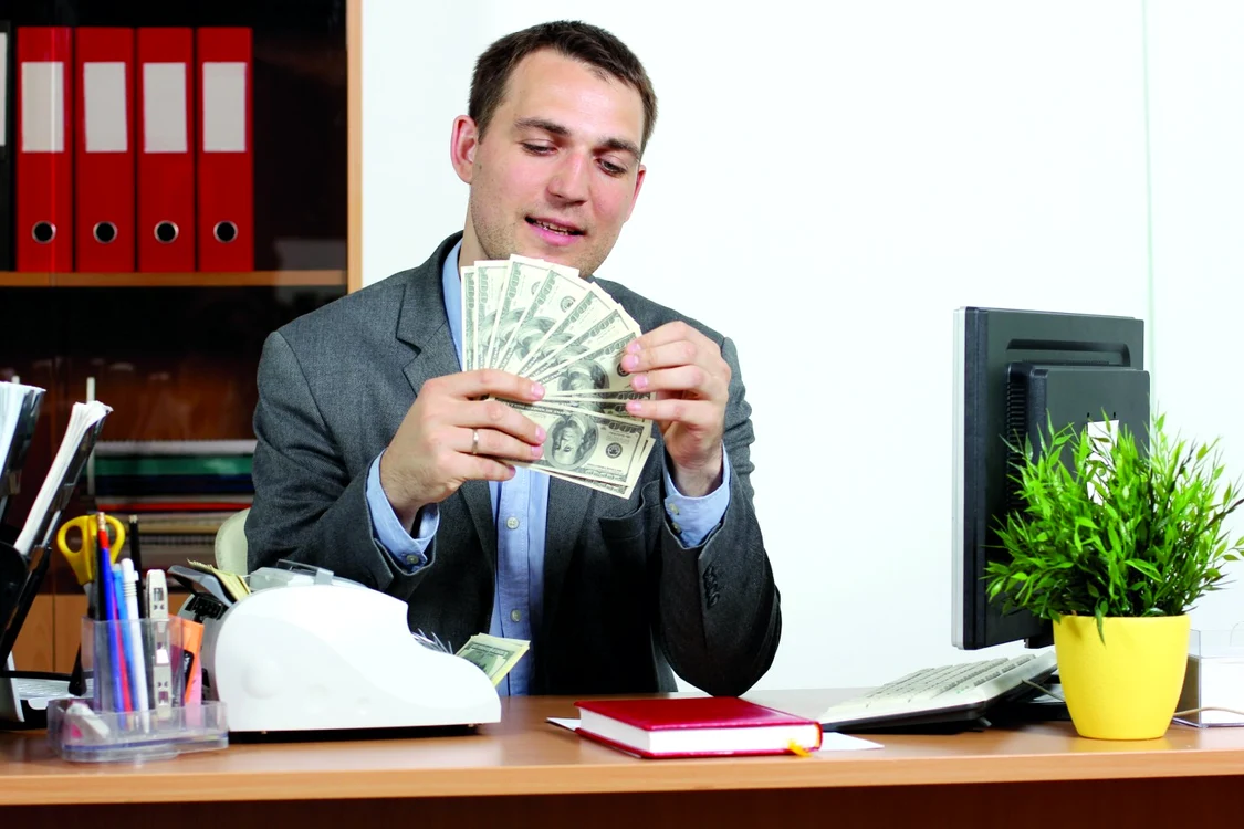 Investitorii români au făcut plasamente anul trecut, în medie, de 47.000 de euro Foto Shutterstock
