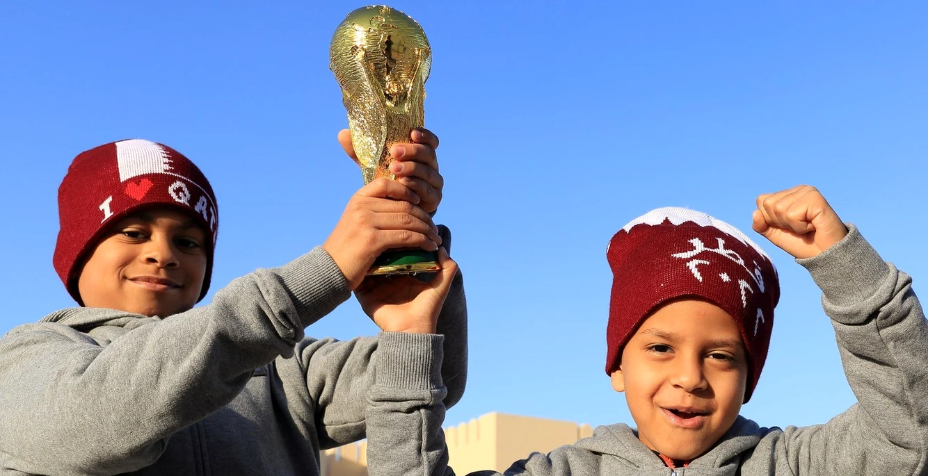 Fanii numără zilele până la startul Mondialului din Qatar.