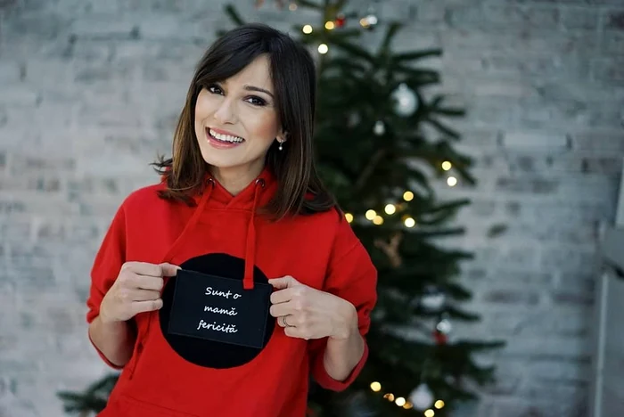 Dana Rogoz se declară o mămică fericită