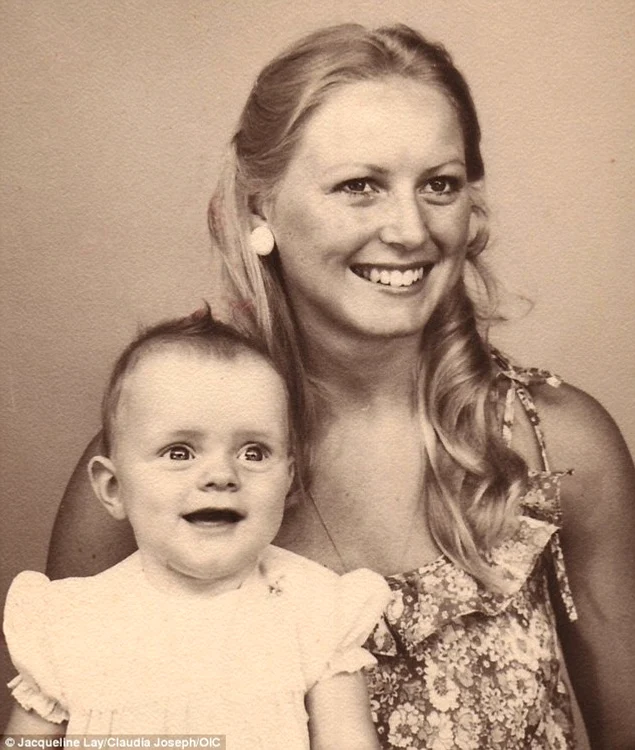 Charlene și mama ei, Lynette