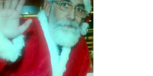 Actorul Marian Răţulescu strânge bani pentru atelierele de joacă. 