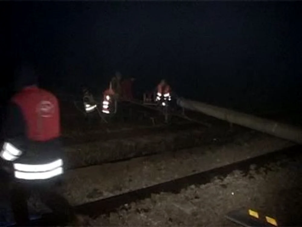 Dubiţă, spulberată de un tren internaţional