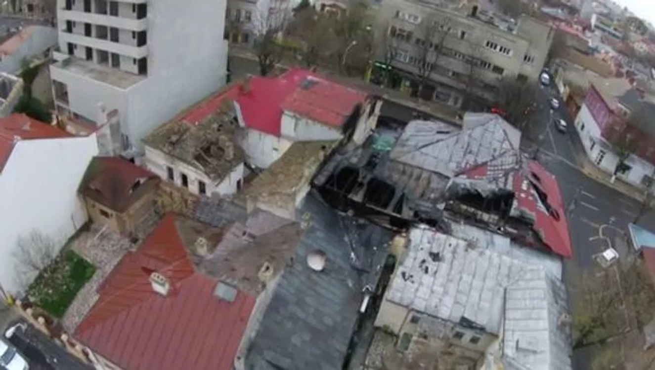 
    Urmările incendiului de la Constanţa  