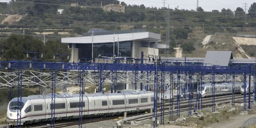 tren spania barcelona reuters
