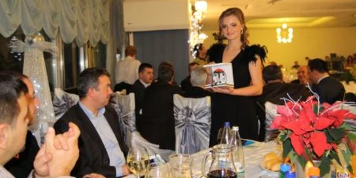 La licitaţie s-au strâns 60.000 de lei 