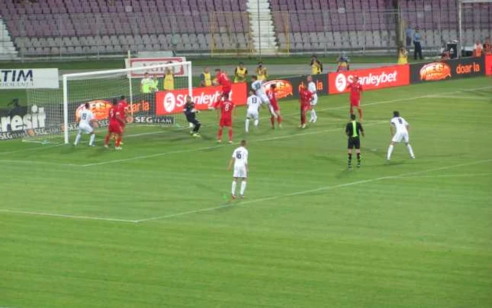 ACS Poli - Dinamo, pe stadionul Dan Păltinişanu