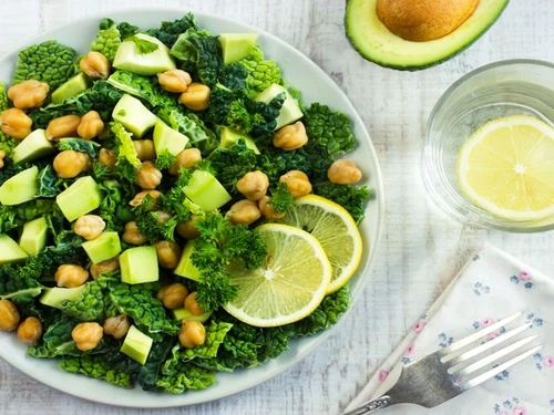salata avocado jpeg