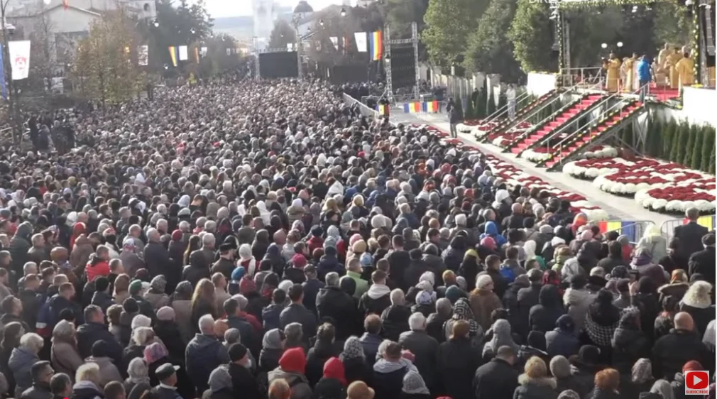 Peste 500 de persoane venite la moaștele Sfintei Parascheva au avut nevoie de îngrijiri medicale, în cele opt zile de pelerinaj