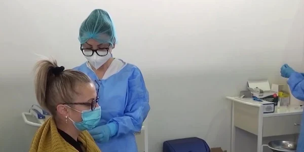 Vaccinare antiCOVID - Vâlcea Foto Adevărul