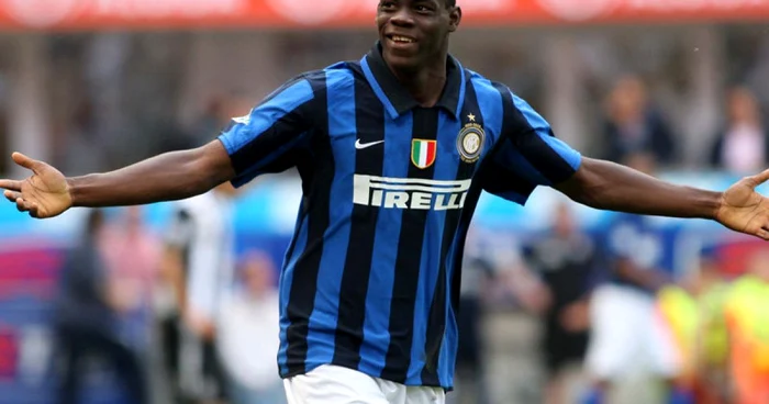 Mario Balotelli doreşte să plece de la Milano