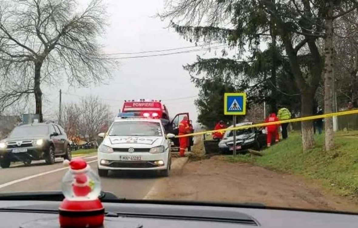 Bărbatul a ajuns cu maşina în şanţ FOTO Radar Botoşani Oficial