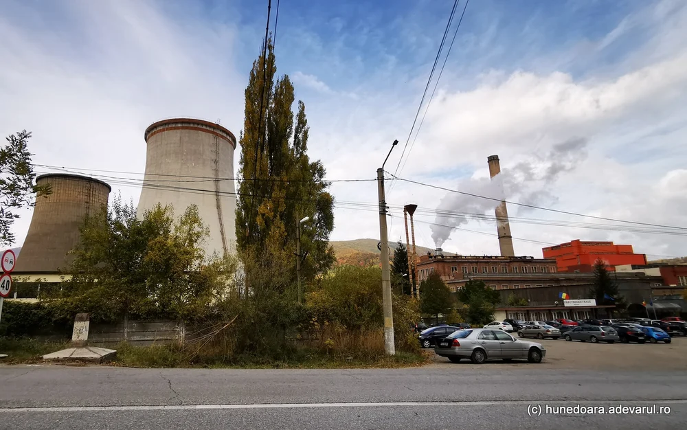 Percheziţii într-un dosar de furturi dintr-un mare centru minier din Hunedoara. Cum acționau hoţii