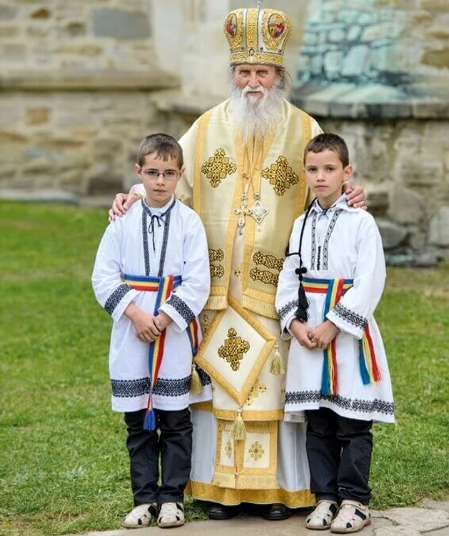 Arhiepiscopul Pimen a fost apropiat de copii și de tineri 