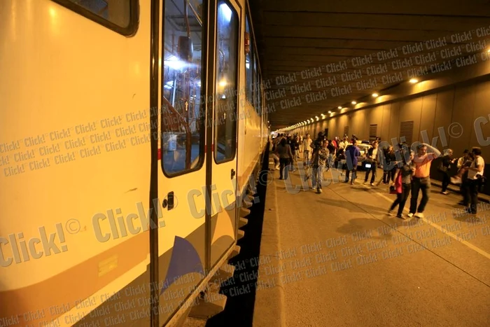 
    În accidentul de la pasajul Lujerului au fost implicate 4 tramvaie  