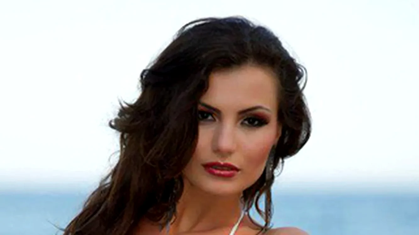 Larisa Popa, o fostă Miss România, a fost la un pas să rămână fără dinți