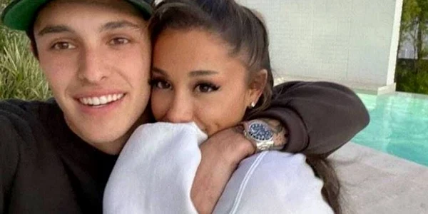 Ariana Grande şi Gomez