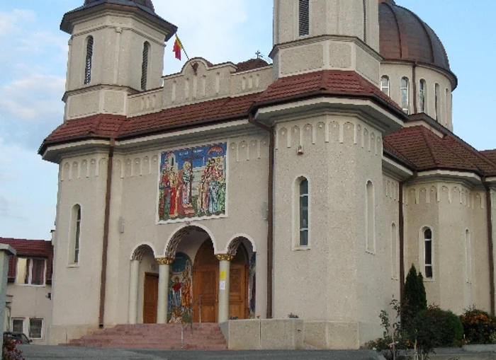 Cinci biserici din oraş, sprijinite din bugetul local foto arhivă