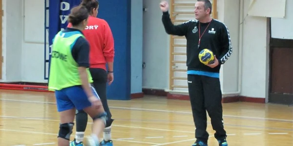 Bogdan Burcea în timpul unui antrenament cu echipa