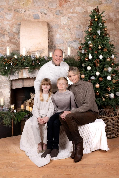 Charlene, Albert și gemenii, Foto Palatul Princiar jpg