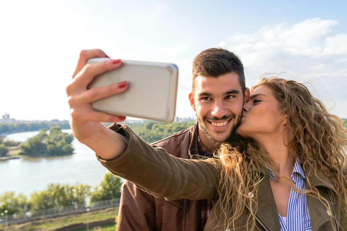 Ce fel de oameni își fac selfie-uri. Foto: arhiva.