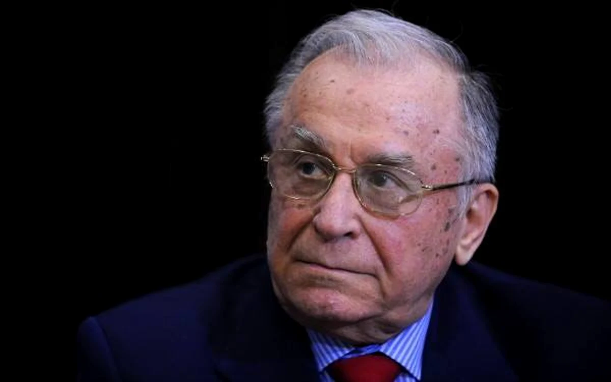Fostul președinte Ion Iliescu, în stare critică FOTO: Adevărul