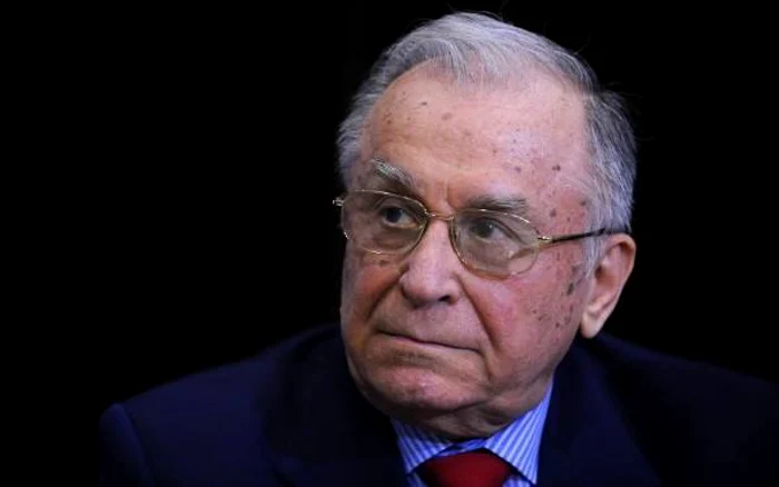 Fostul președinte Ion Iliescu, în stare critică FOTO: Adevărul