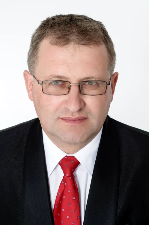 Bogdan Davidescu, fostul primar al comunei Şotrile (Prahova), şi-a depus din nou candidatura pentru primărie deşi fusese condamnat la închisoare pentru pornografie infantilă. FOTO: Facebook/ Bogdan Davidescu