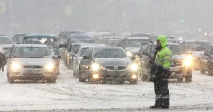 Traficul din Moscova, aproape paralizat de ninsori Foto: Ria Novosti