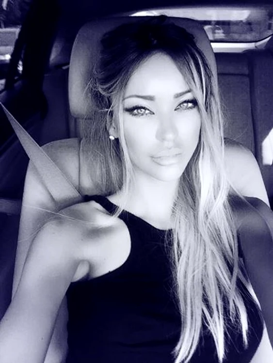 Bianca Draguşanu iubeşte genţile scumpeFoto Facebook