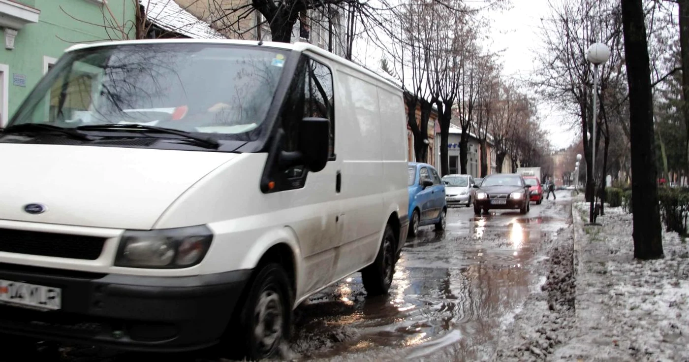 Vasile Luciaciu este una din străzile centrale cele mai afectate