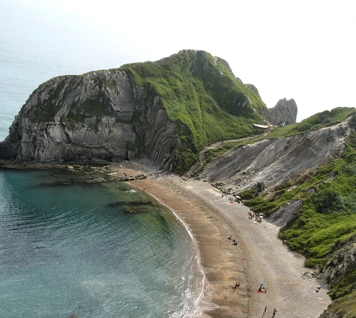 Pentru mine, vacanţa e ce e marea pentru pisici jpeg