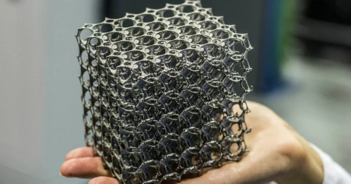 Cel mai uşor material din lume, creat după structura oaselor.