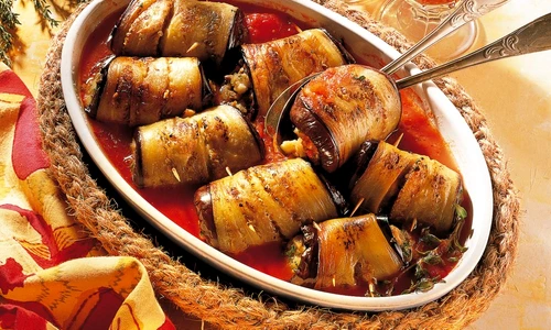 rulouri de vinete cu carne jpeg