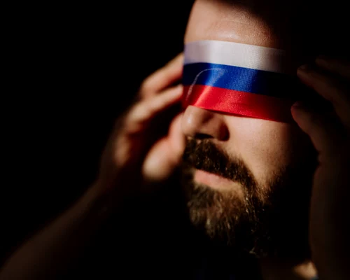 propaganda rusa shutterstock 2144837069 jpg