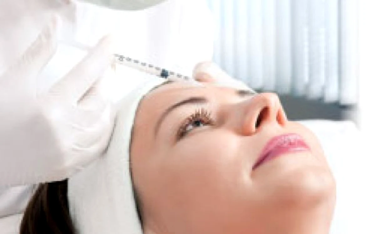 Celulele stem  injectate în scop cosmetic „şterg“ urmele lăsate  de timp pe faţă