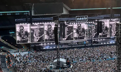 concert oasis foto x jpg