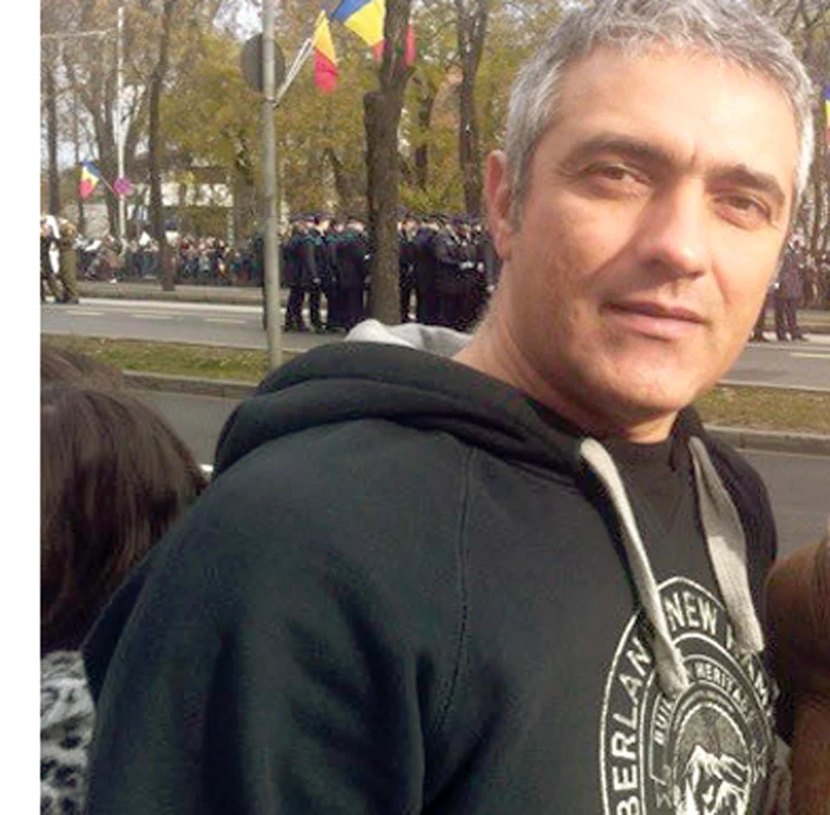 † Pilotul comandor Petre Corneliu Cătuneanu, 47 de ani