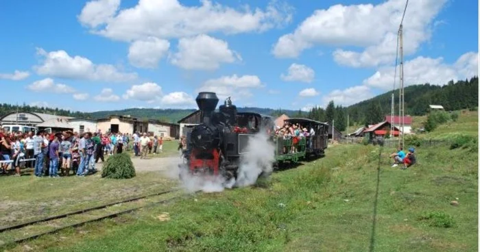 Mocăniţa va circula pe un traseu de 6 kilometri. FOTOcovasnamedia.ro