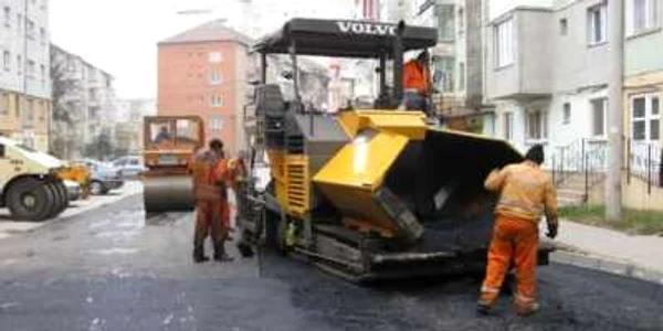O sumă consistentă a fost dirijată pentru modernizarea străzii A.I. Cuza, la ieşire din oraş spre Cluj 