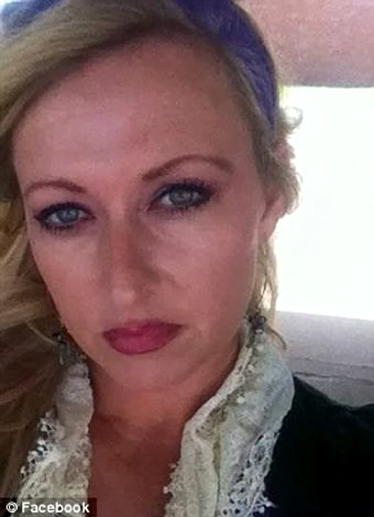 
    Sandra Woodard nu a mai rezistat gândurilor că logodnicul ei o înşeală (foto Facebook)  