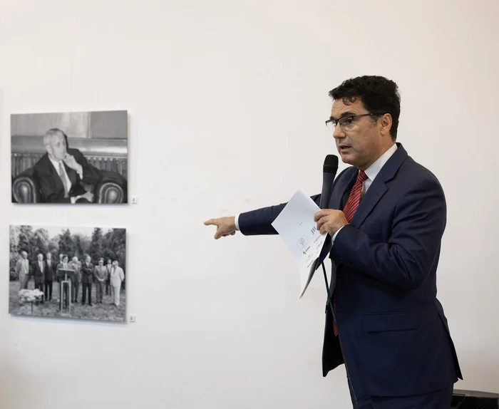 Rectorul SNSPA, Remus Pricopie, reacție după decizia CCR de anulare a Prezidențialelor FOTO: FB/R.P.