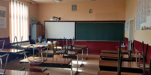 p g in parteneriat cu dm romania inaugureaza o noua sala de clasa ca acasa in jude ul timi jpeg