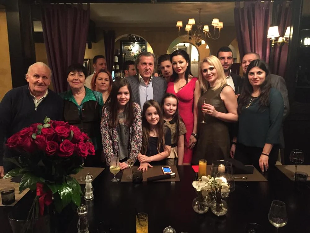 Soţia lui Ilie Năstase a sărbătorit la un restaurant din parcul Herăstrău