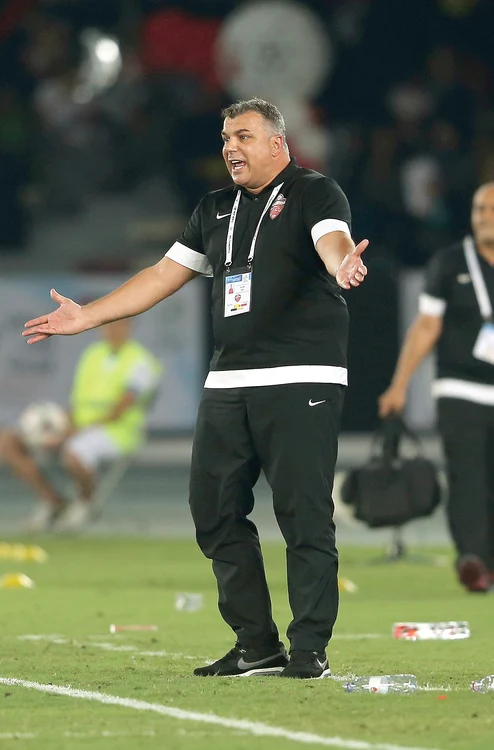 
    Cosmin Olăroiu  