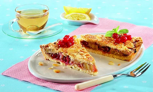 tarta cu coacaze rosii si migdale jpeg